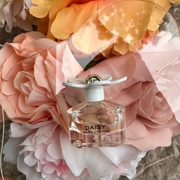 MARC JACOB DELUXE FRAGRANCE SET - Picture 1 of 4